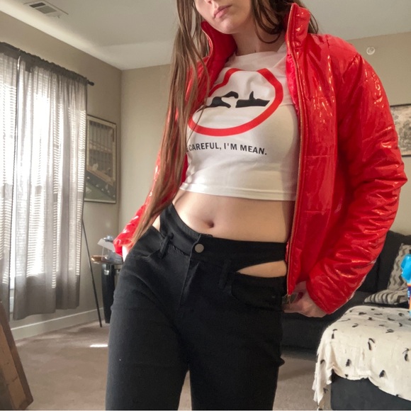 VINTAGE VIBRANT CHERRY RED PUFFER JACKET COAT - Picture 4 of 16